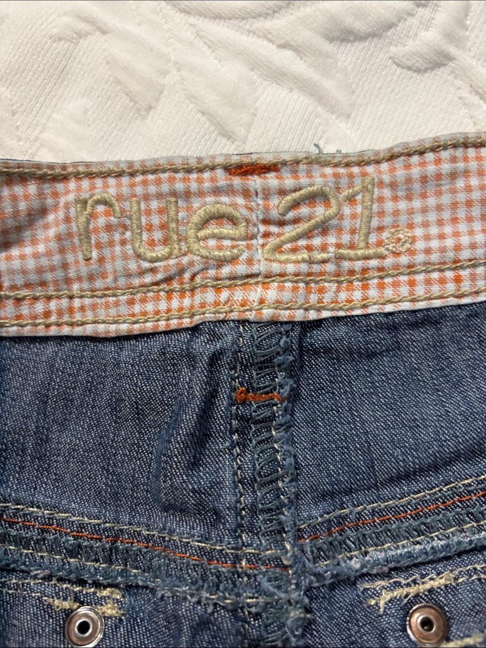 Rue21 Dark Blue Cuffed Denim Shorts - Picture 4 of 5